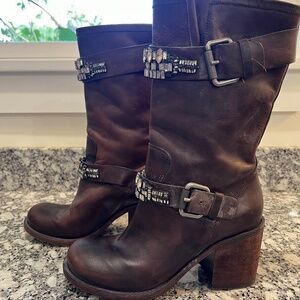 Brown with rhinestones Vera Wang lavender label mid calf boot